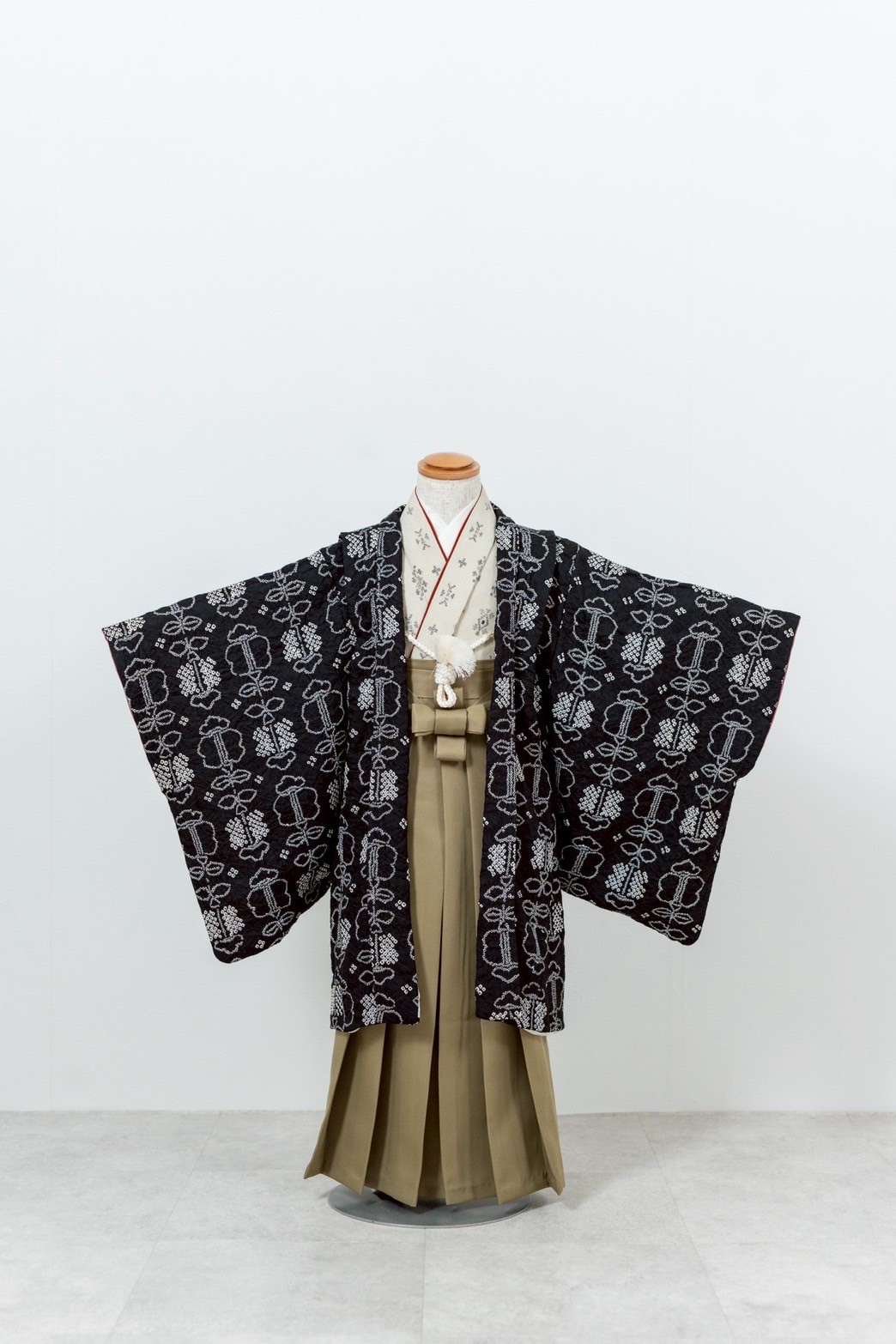 黒橡-kurotsurubami-