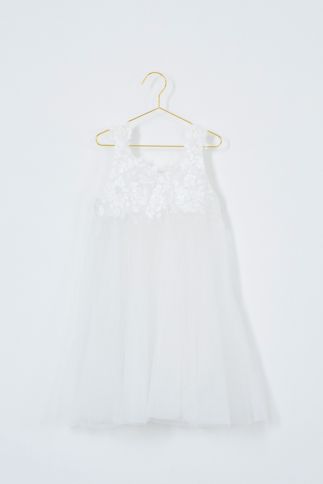 tulle / white