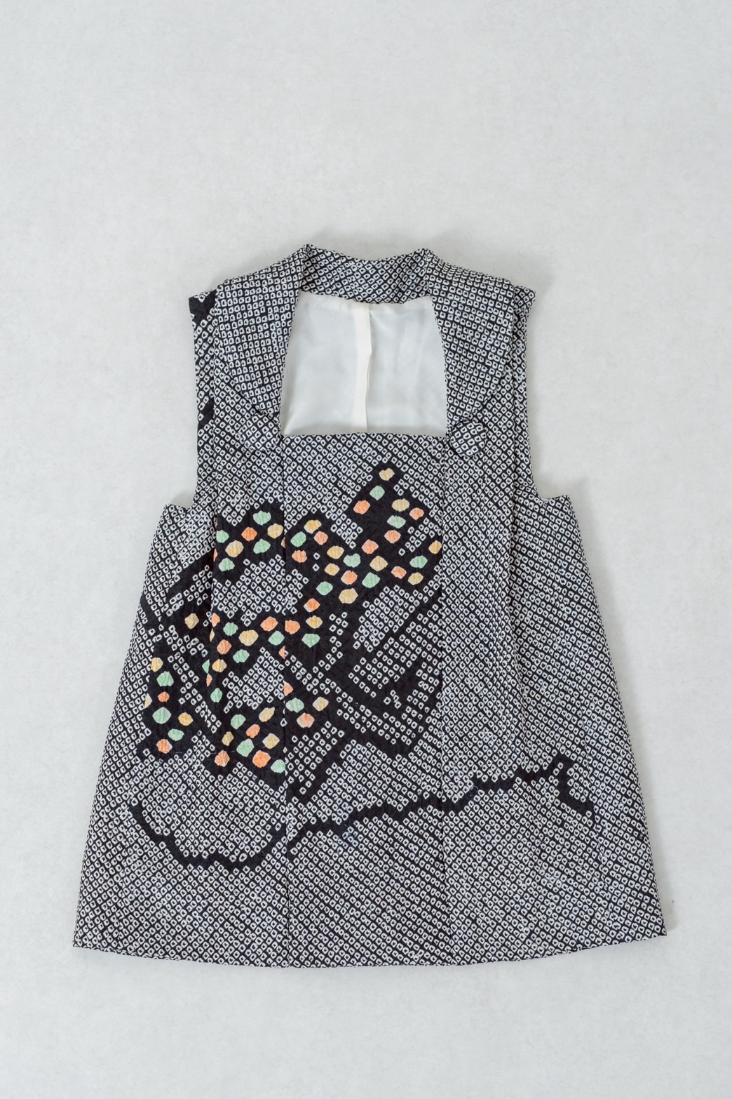 shibori / black twig